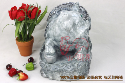 廠家直供財豬擺設(shè) 樹脂工藝品批發(fā)